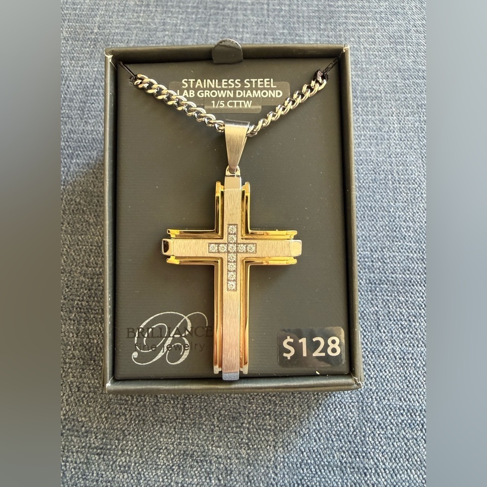Brilliance Men’s Two Toned Stainless Steel Cross Pendant Necklace 24in Chain New - Picture 2 of 5